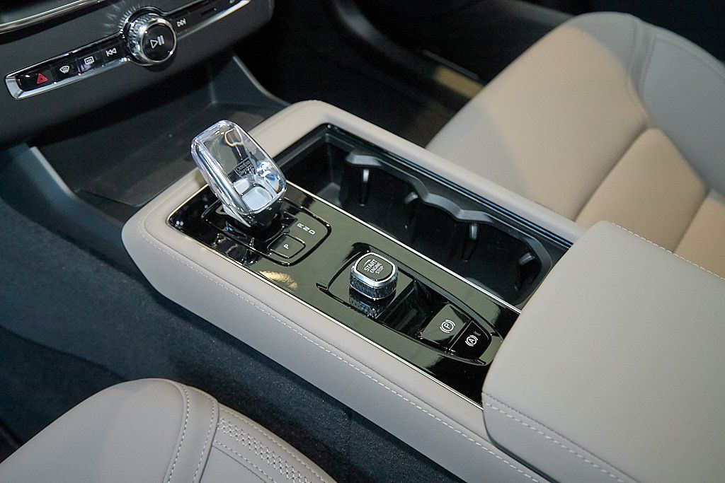 2026 VOLVO XC90 - Image 12