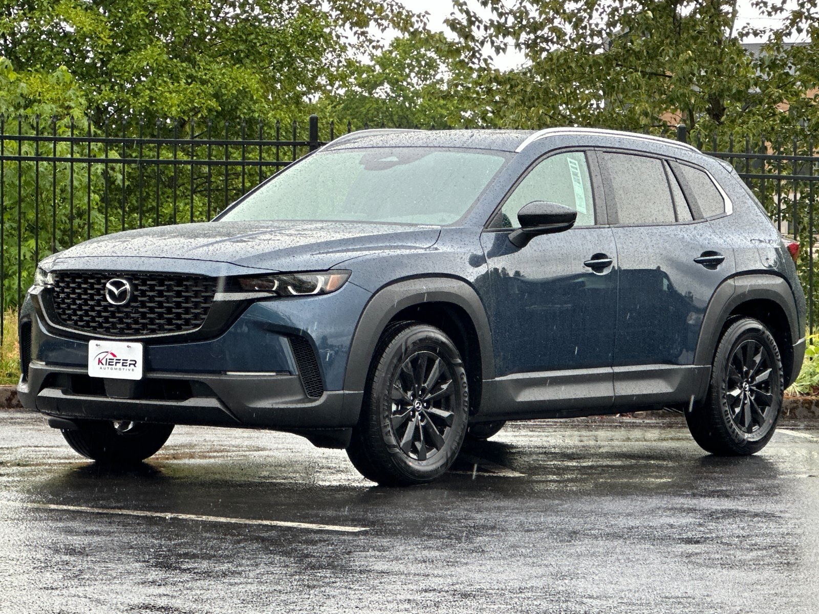 2025 Mazda CX-50 2.5 S Premium photo 2