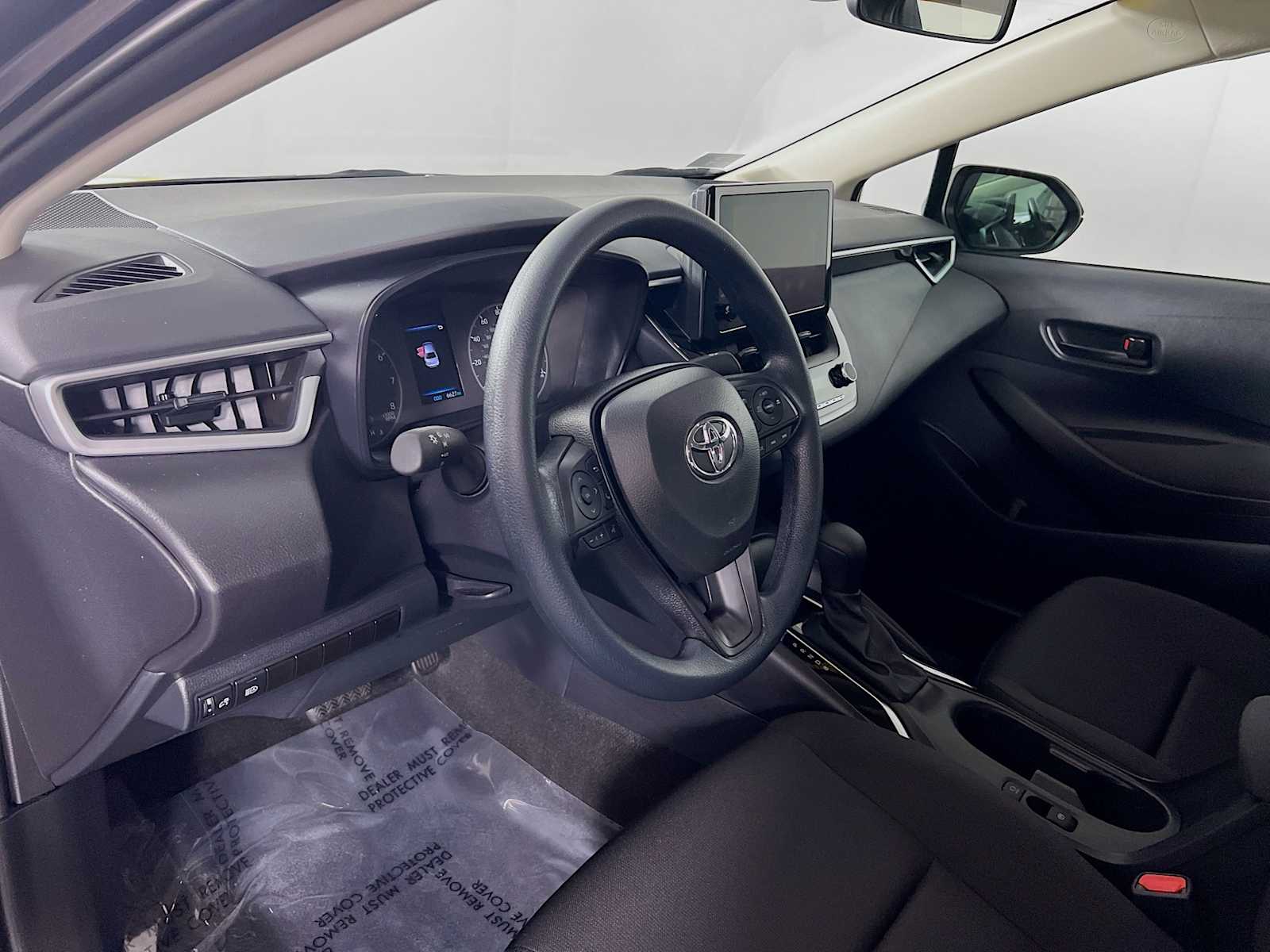 2024 Toyota Corolla LE photo 9