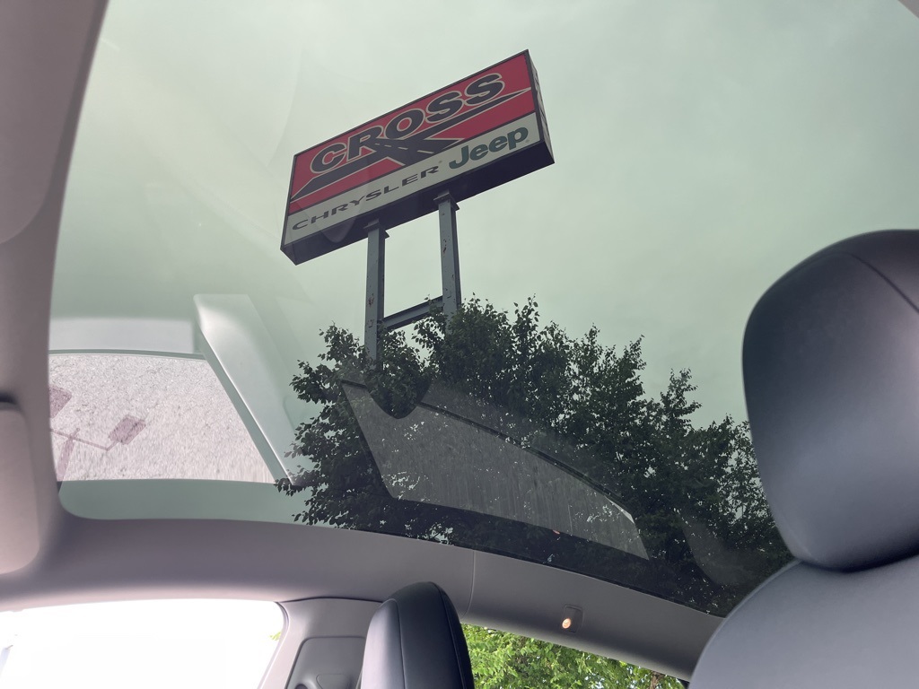Used 2022 Tesla Model Y Performance with VIN 7SAYGDEF1NF454126 for sale in Louisville, KY