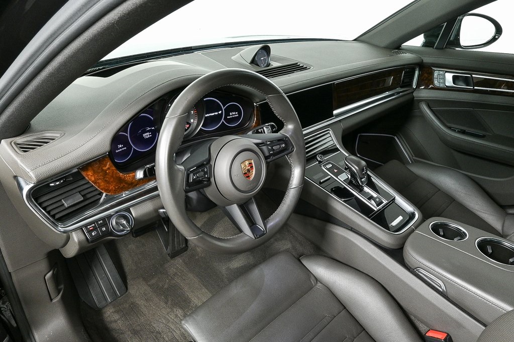 2022 Porsche Panamera 4 Platinum photo 4