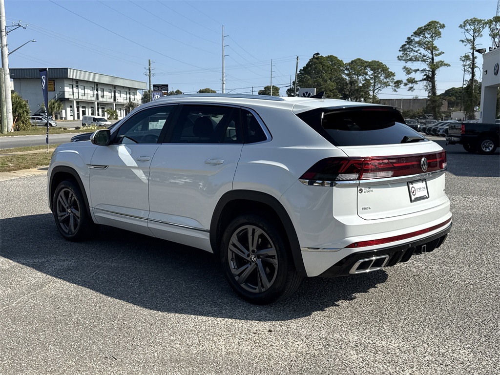 2024 Volkswagen Atlas Cross Sport SEL R-Line photo 4