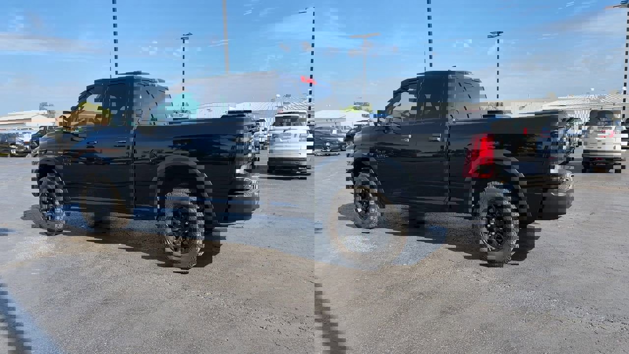 2022 Ram 1500 Classic Warlock photo 6