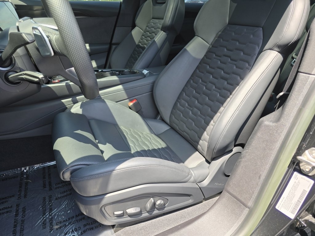 2023 Audi e-tron GT Premium Plus photo 36