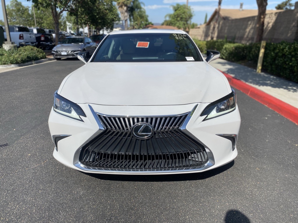 2019 Lexus ES 350 photo 2