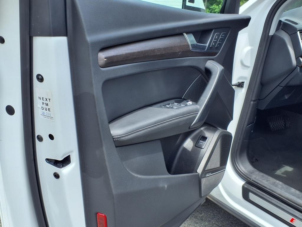 2024 Audi Q5 S line Premium Plus photo 4