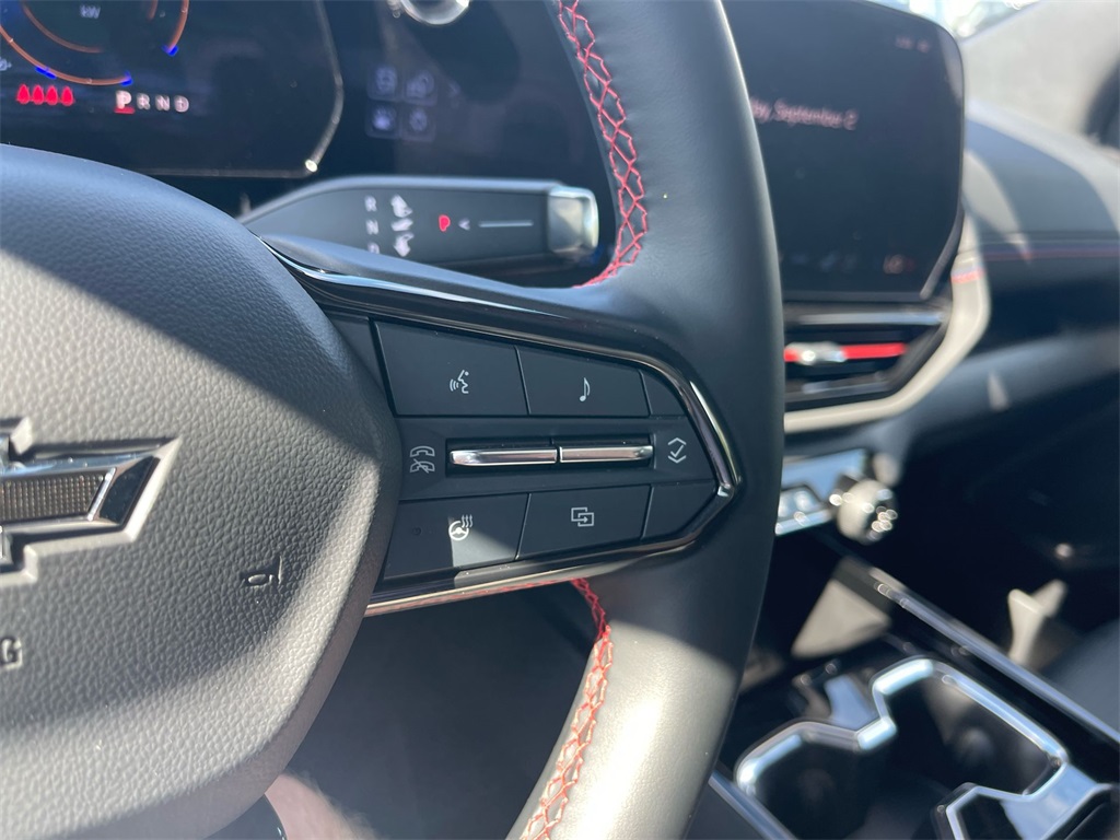 2024 Chevrolet Silverado EV RST photo 17