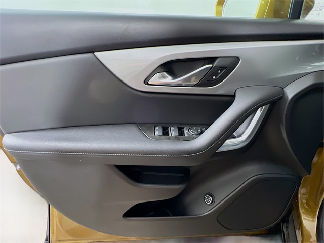 2019 Chevrolet Blazer Base 2LT photo 30