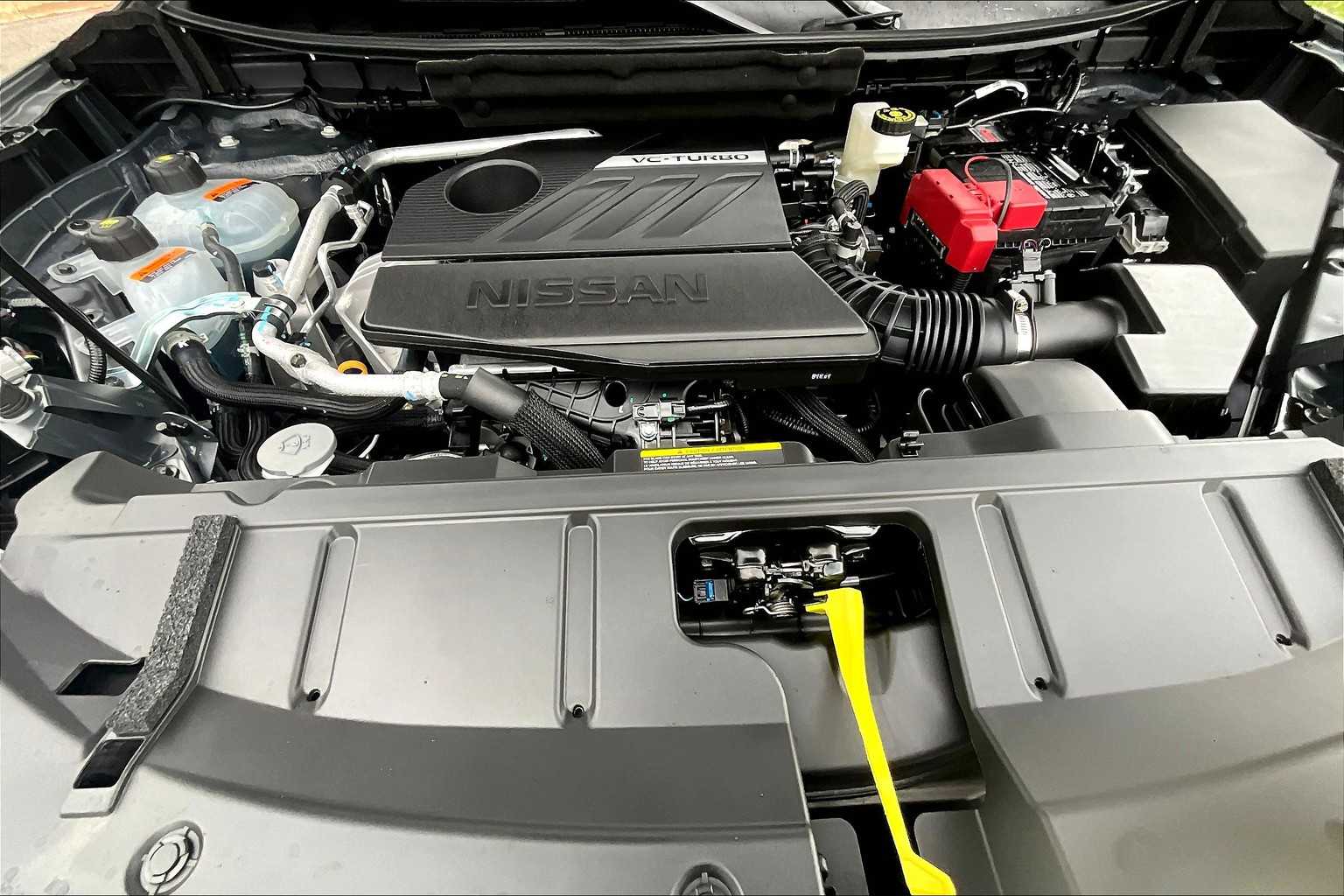 2025 Nissan Rogue SV photo 13