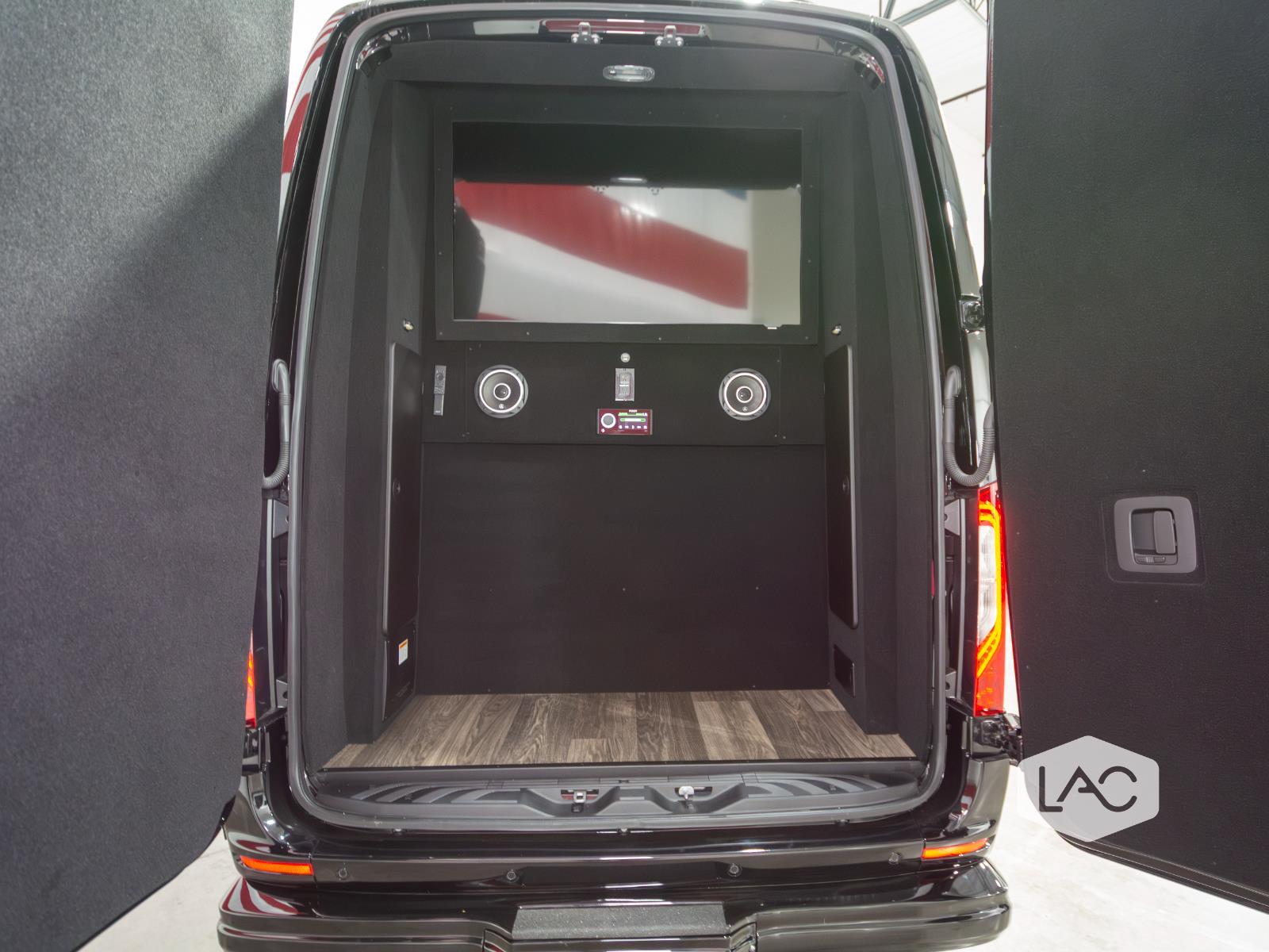 2024 Mercedes Benz Sprinter 3500 photo 4