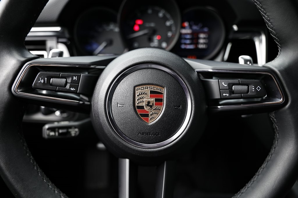 2024 Porsche Macan S photo 35