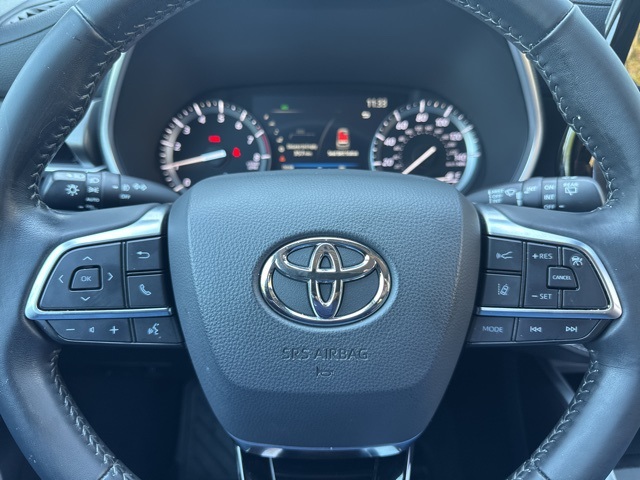 2021 Toyota Highlander XLE photo 24