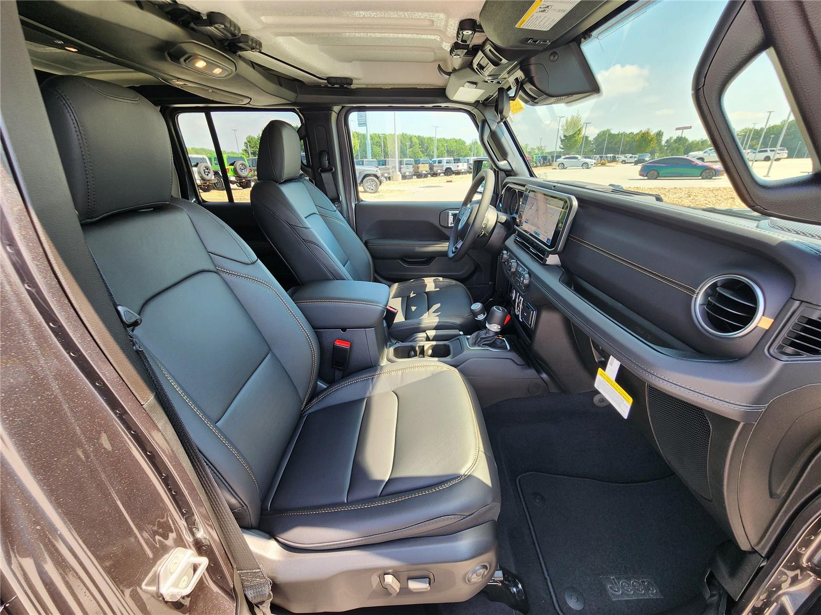 2025 Jeep Gladiator Sport photo 4