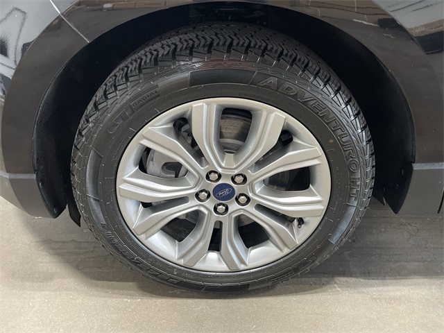 2022 Ford Edge Sport Titanium photo 21