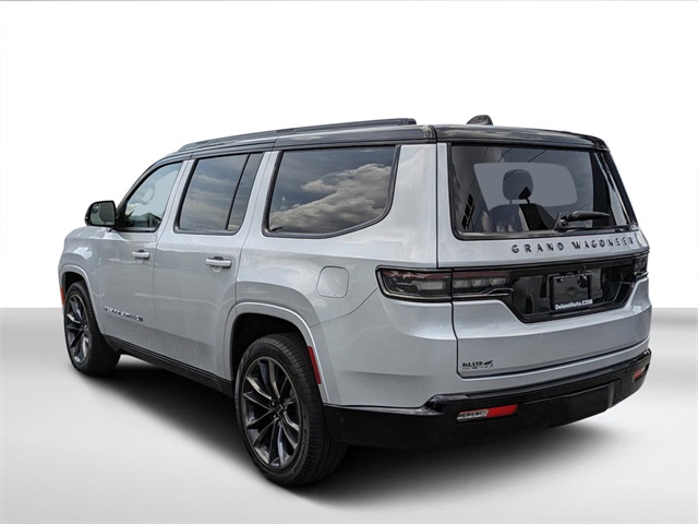 2024 Jeep Grand Wagoneer II photo 5