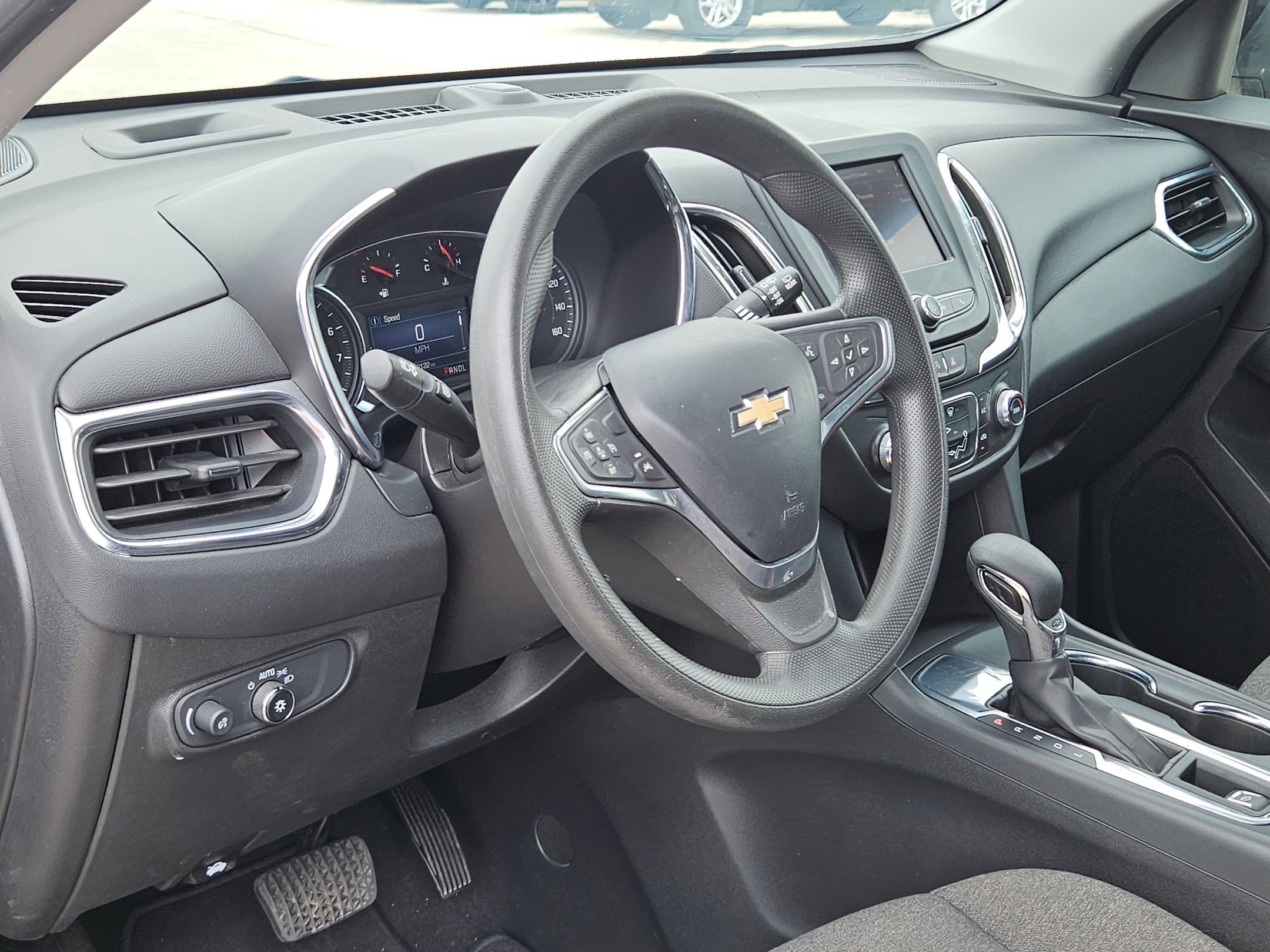 2023 Chevrolet Equinox LT photo 9