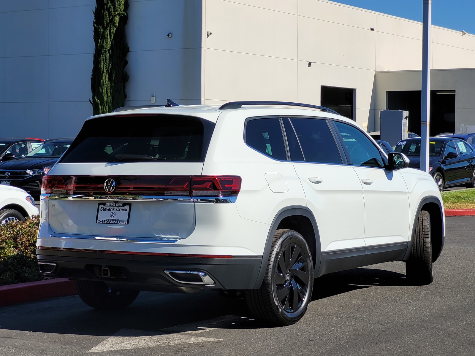 2024 Volkswagen Atlas SE Technology photo 4