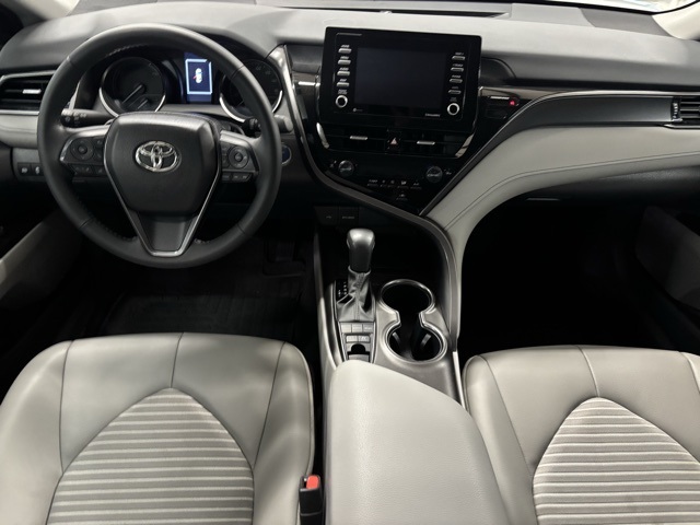 2024 Toyota Camry Hybrid SE photo 10