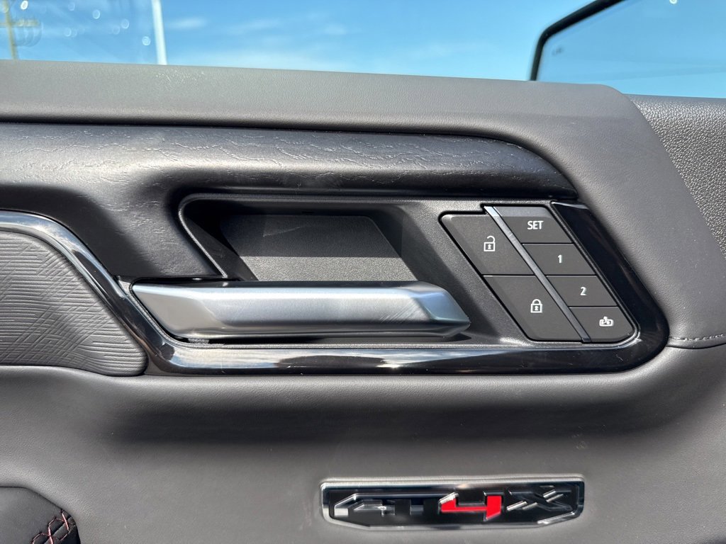 2026 Gmc Sierra 1500 AT4X photo 11
