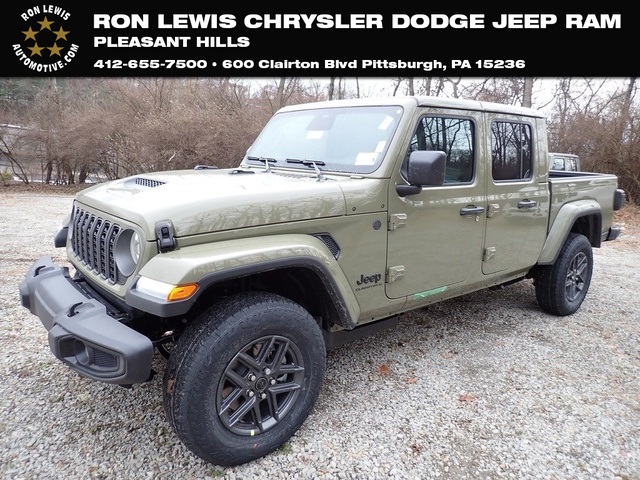 2026 Jeep Gladiator Sport S's photo