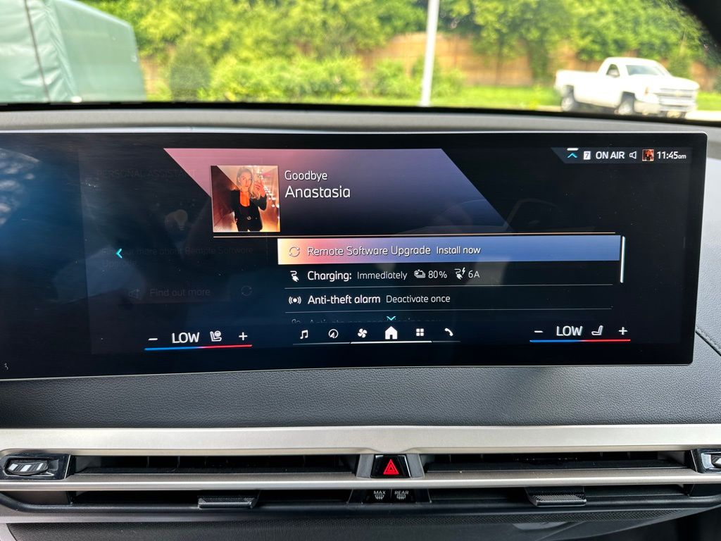 2024 Bmw iX photo 18