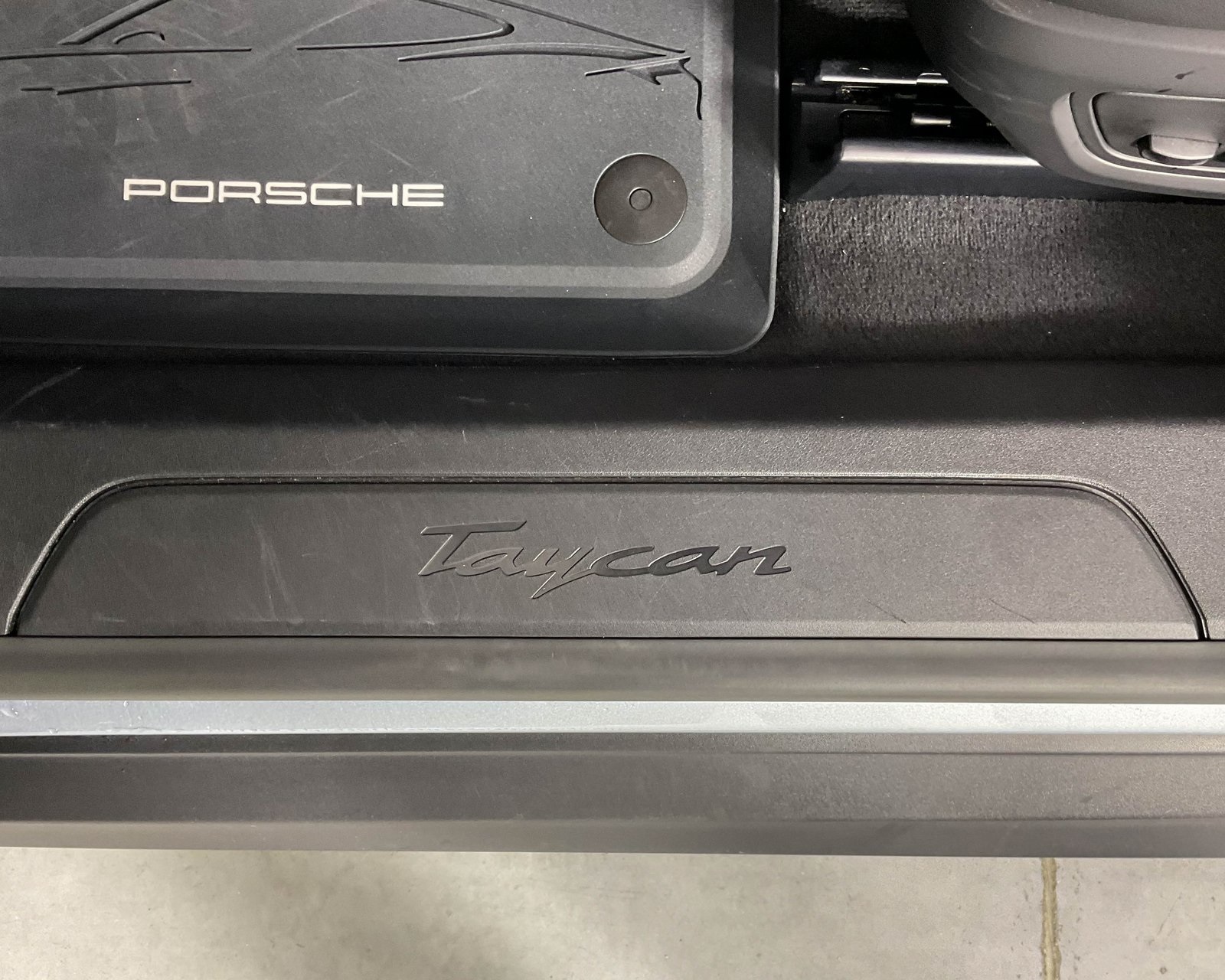 2023 Porsche Taycan S photo 15