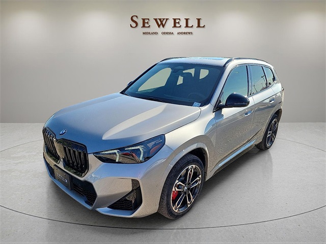 2026 BMW X1 28i's photo