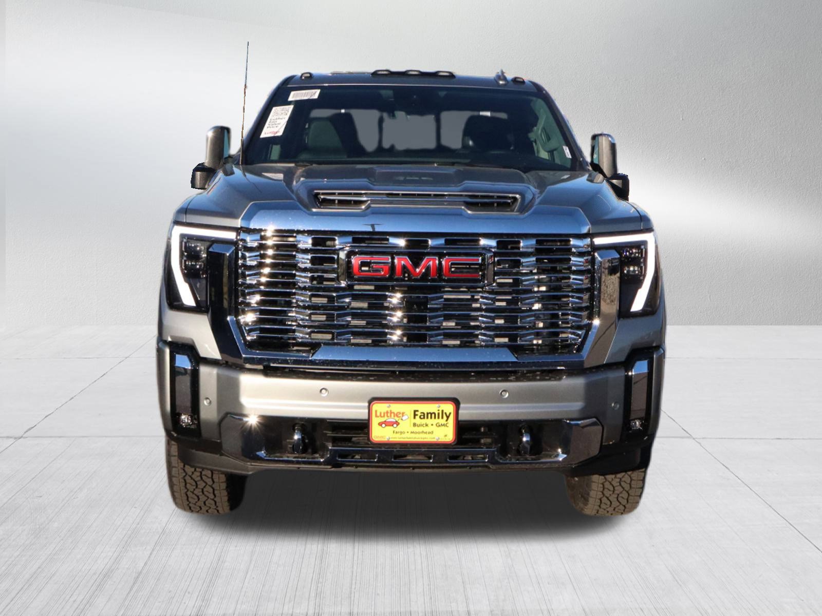 2026 Gmc Sierra 3500 HD Denali photo 2