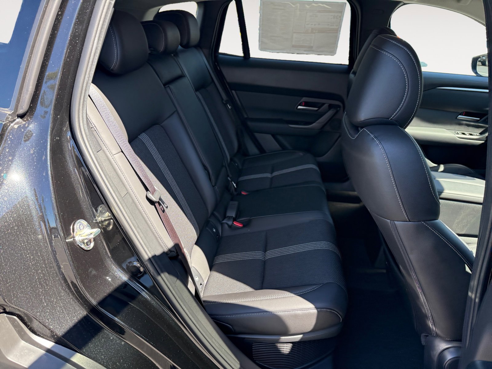 2025 Mazda CX-50 Preferred photo 17