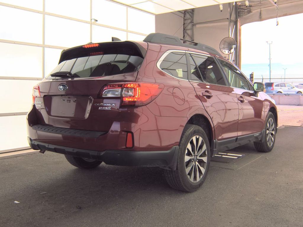 2017 Subaru Outback 2.5i photo 2