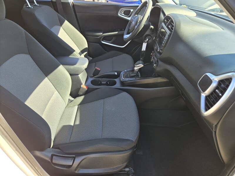 2024 Kia Soul LX photo 15