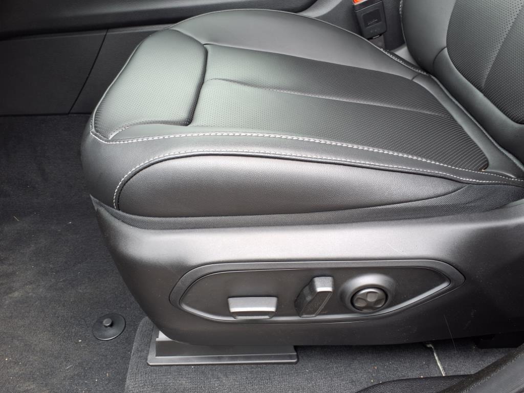 2025 Jeep Grand Cherokee Limited photo 4