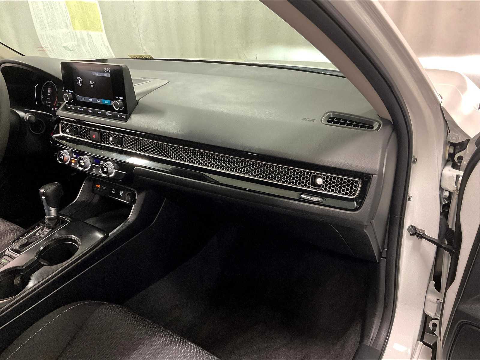2025 Honda Civic LX photo 13
