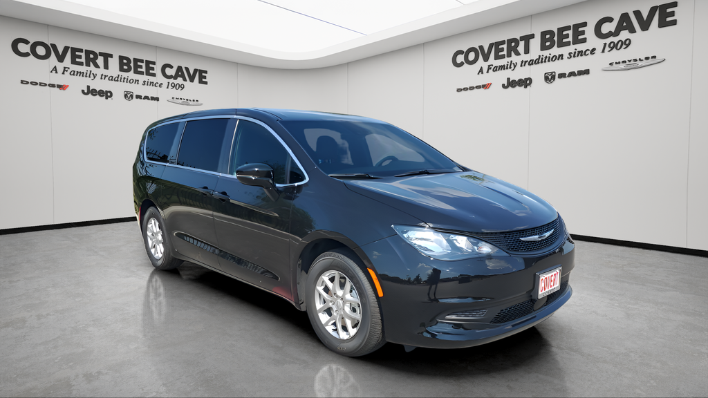 2026 Chrysler Voyager LX's photo