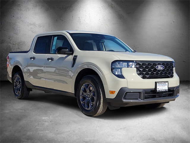 2025 Ford Maverick XLT photo 2