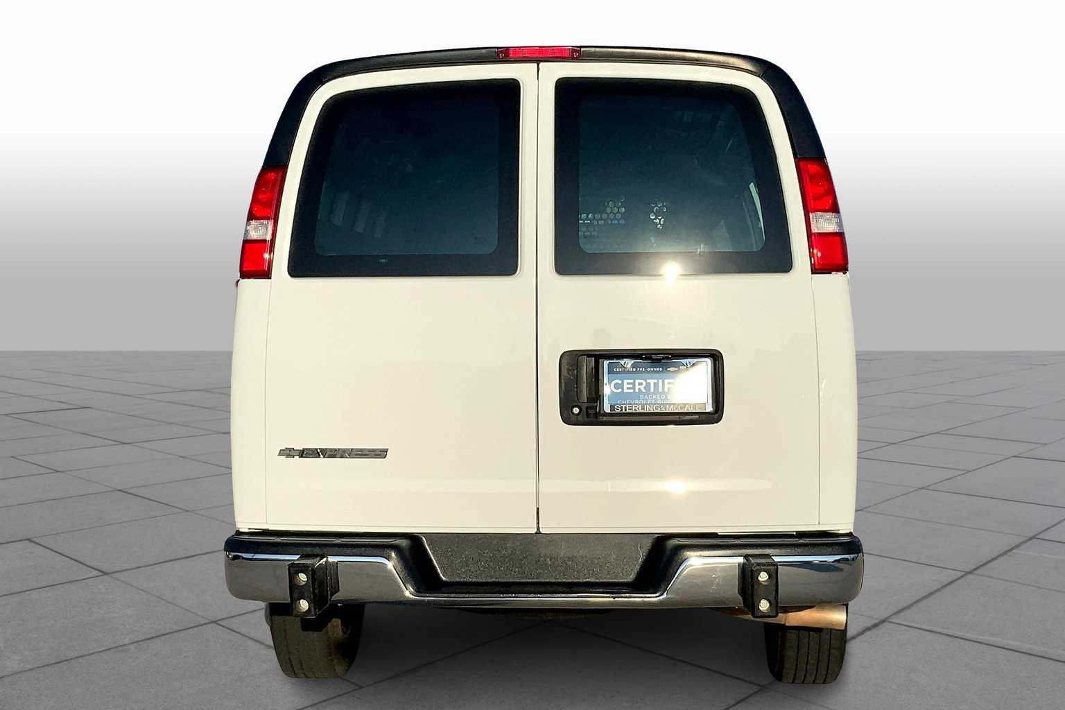 2024 Chevrolet Express Cargo Van photo 4