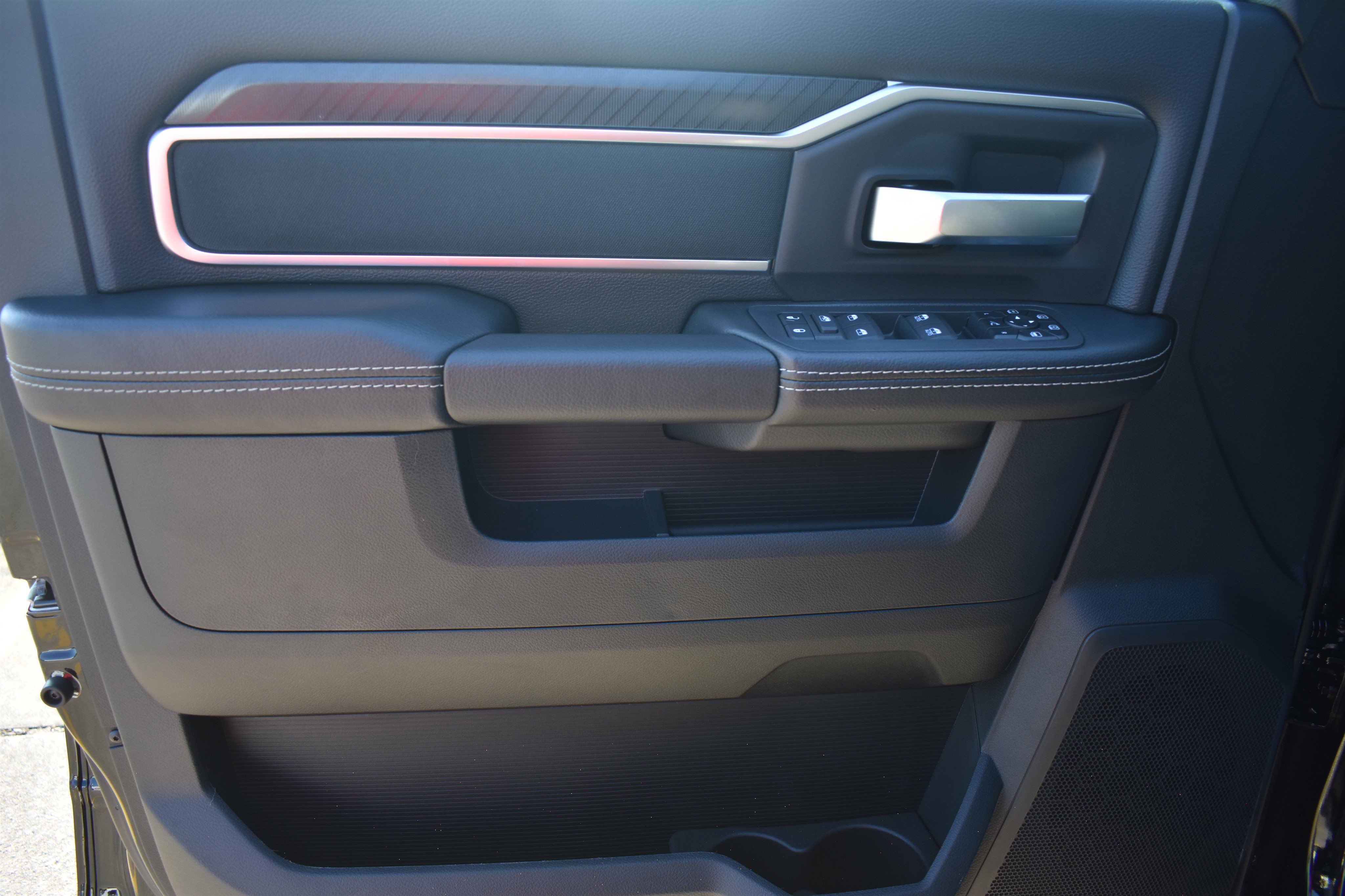 2025 Ram 2500 Big Horn photo 9