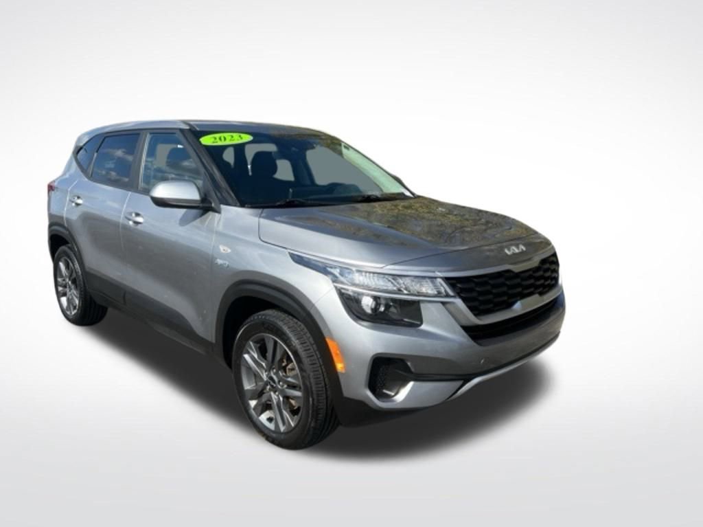 Used 2023 Kia Seltos LX with VIN KNDEPCAA3P7426129 for sale in Clinton, MI