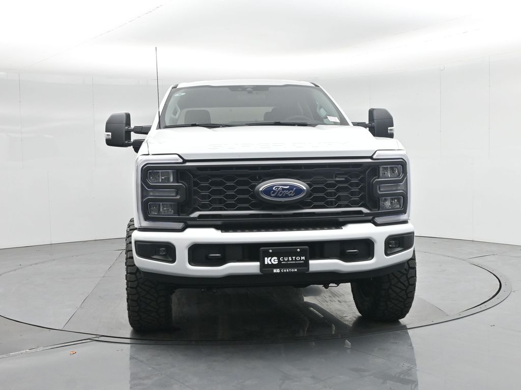 2025 Ford F-250 photo 19