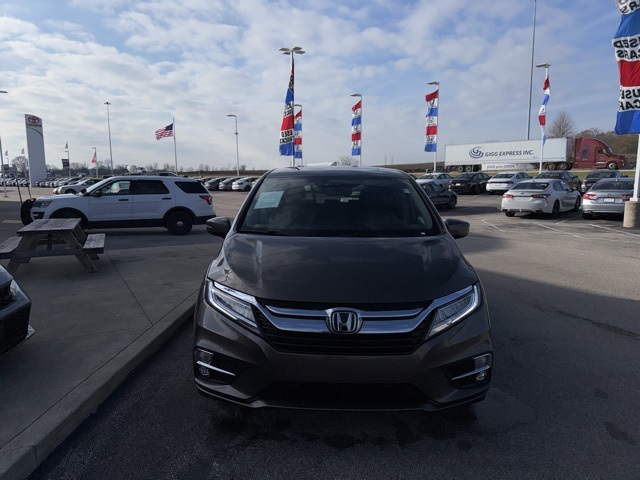 2019 Honda Odyssey Elite photo 2