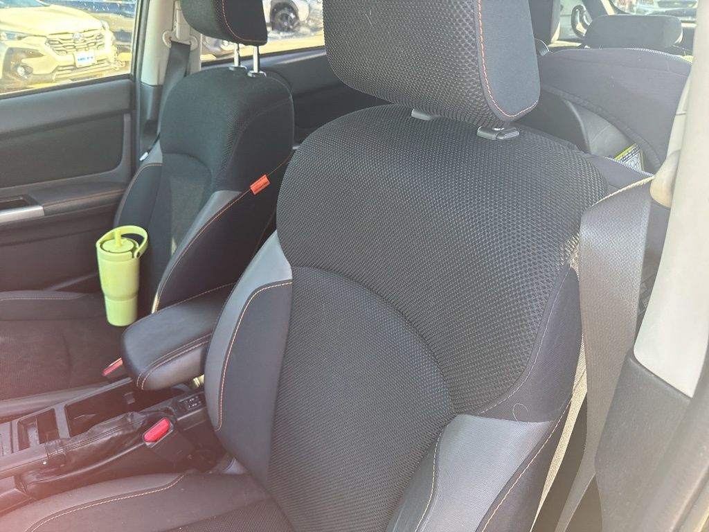2016 Subaru Crosstrek 2.0i Premium photo 6
