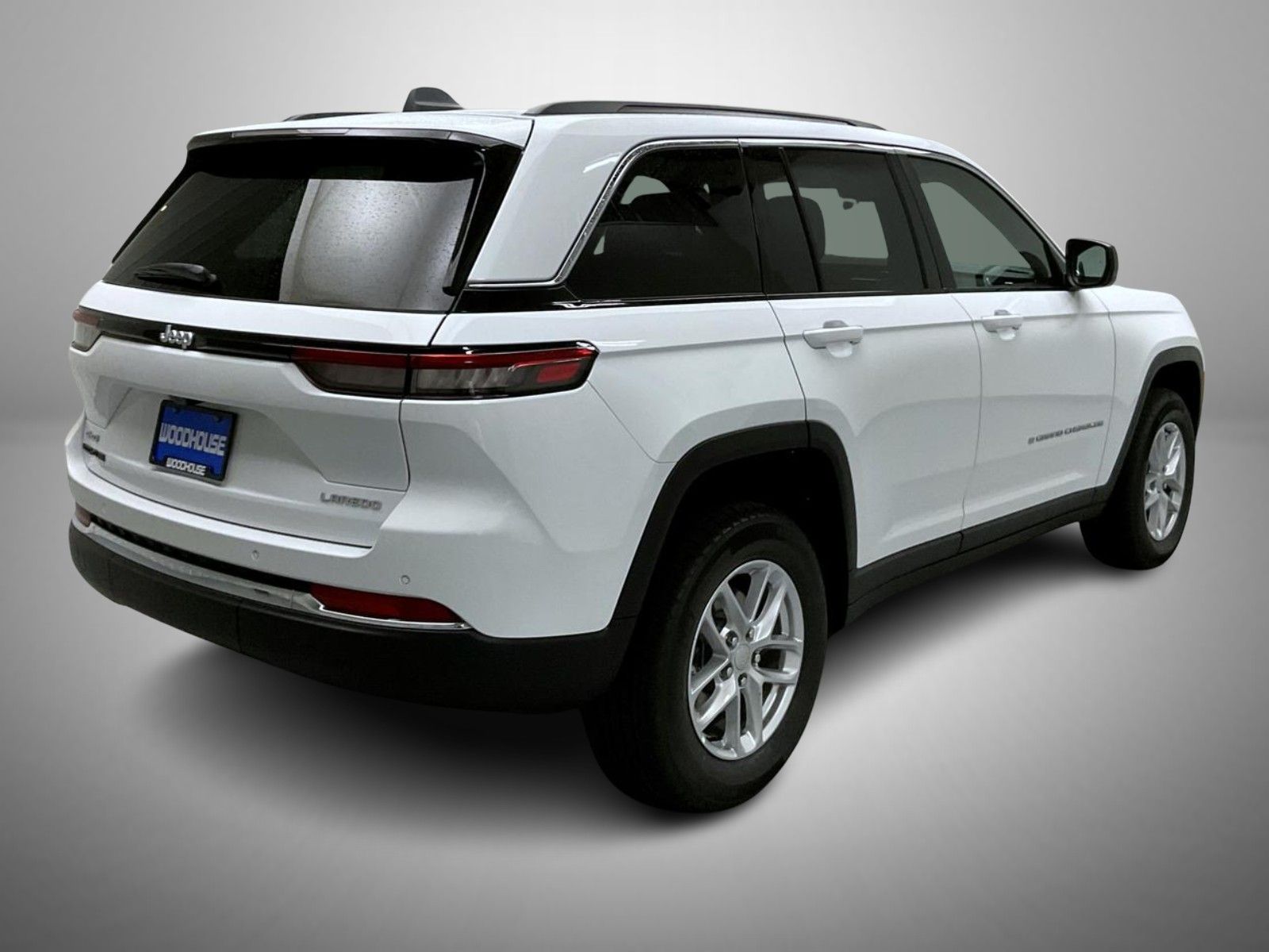 2025 Jeep Grand Cherokee Laredo X photo 2