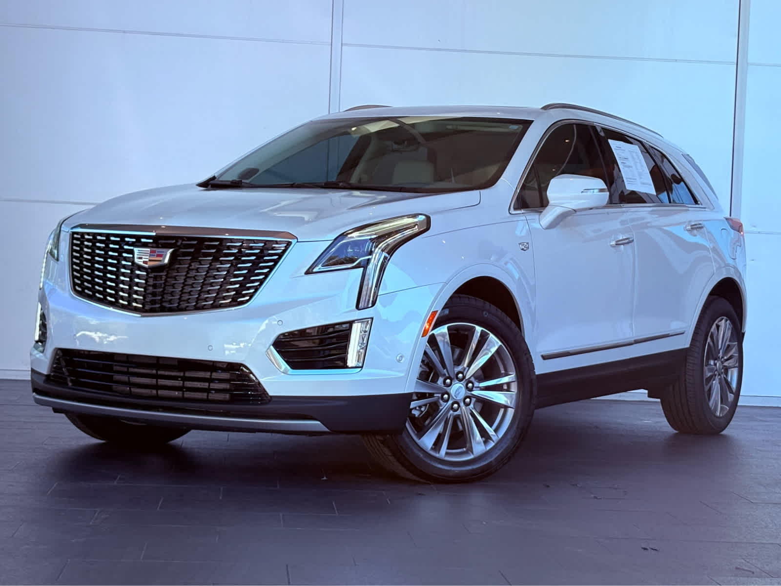 2025 Cadillac XT5 Premium Luxury's photo
