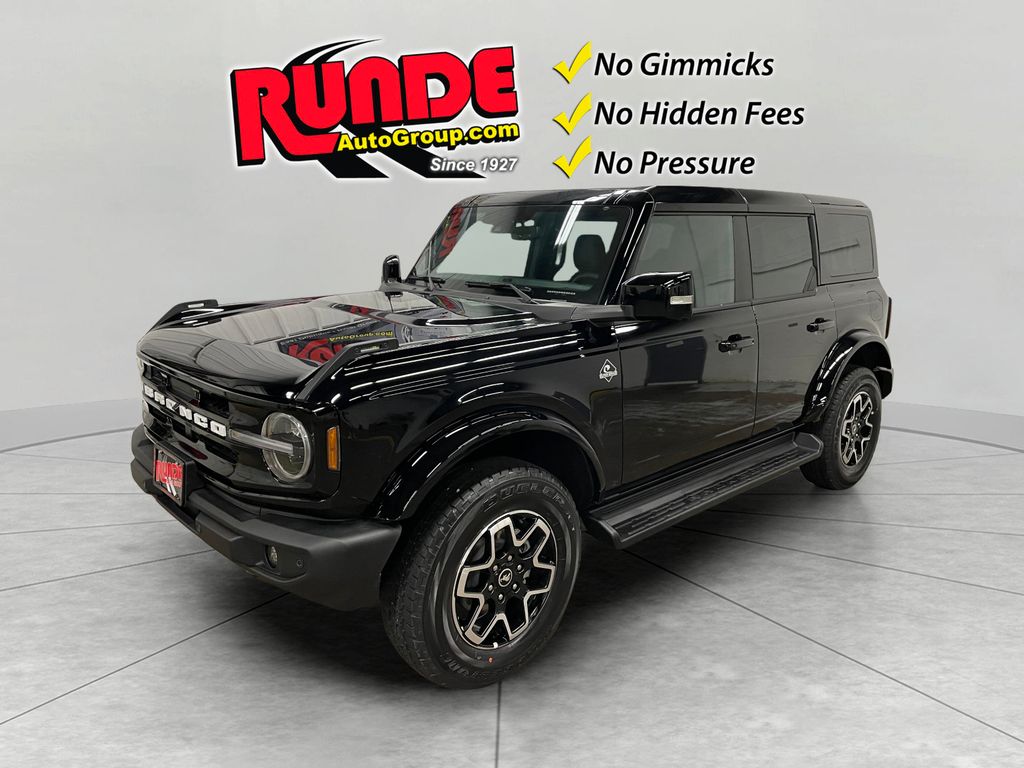 2025 Ford Bronco 4-Door Outer Banks's photo