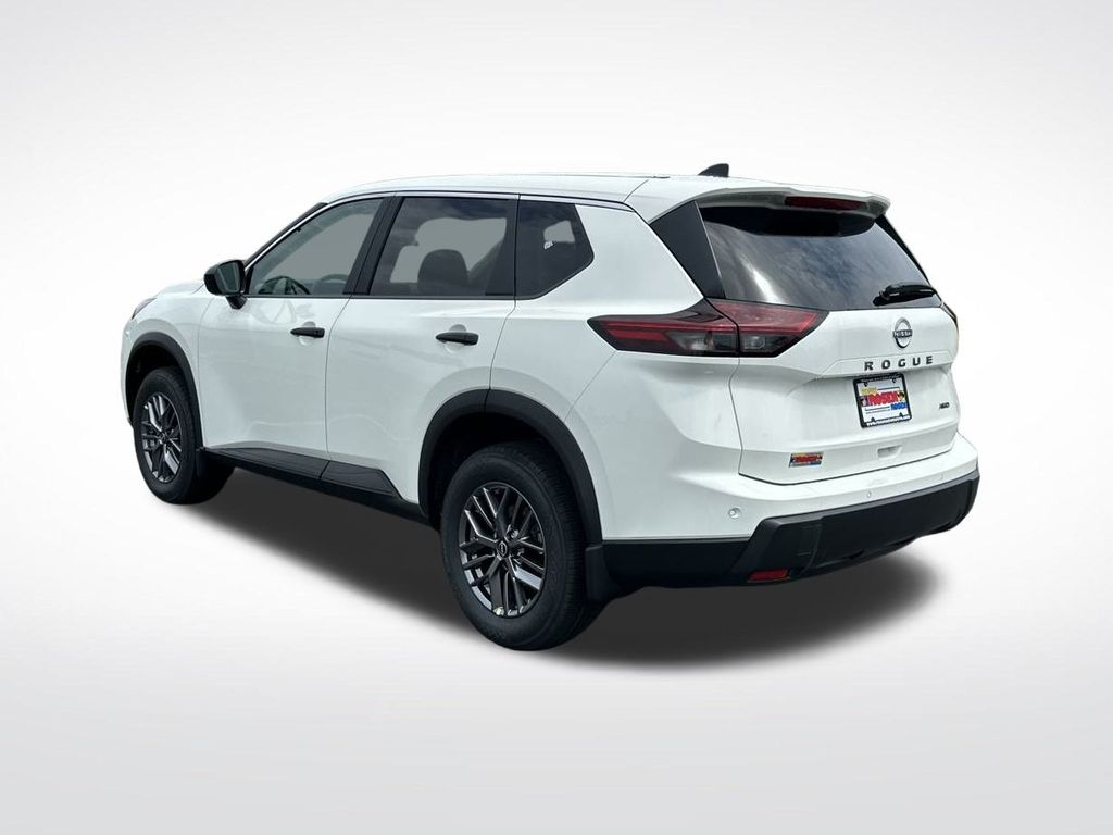 2026 Nissan Rogue S photo 3