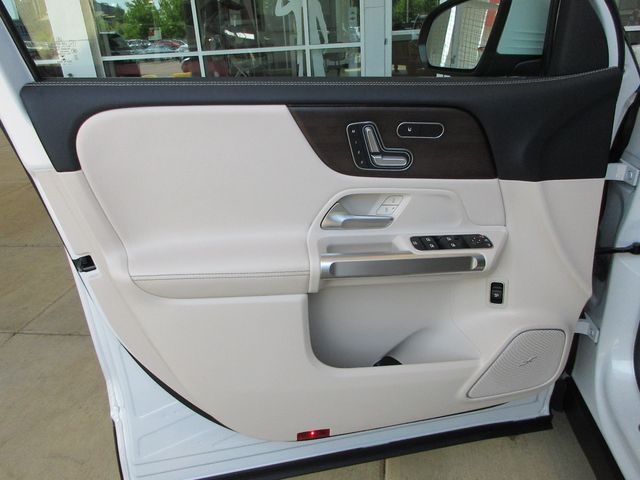 2021 Mercedes Benz GLB 250 4MATIC photo 11