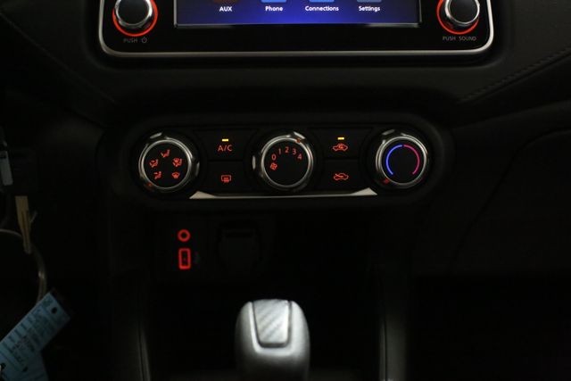 2025 Nissan Versa S photo 13
