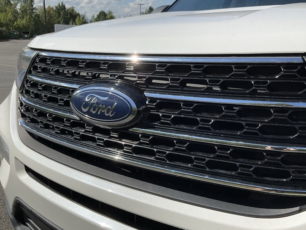 2020 Ford Explorer XLT photo 15