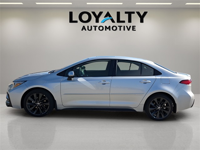 2025 Toyota Corolla SE photo 2