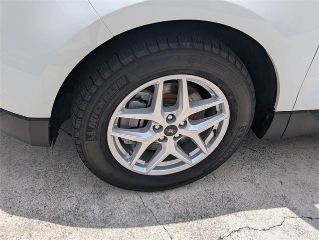 2024 Ford Edge SEL photo 5